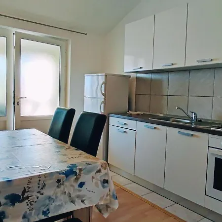 Apartments Bresina-3